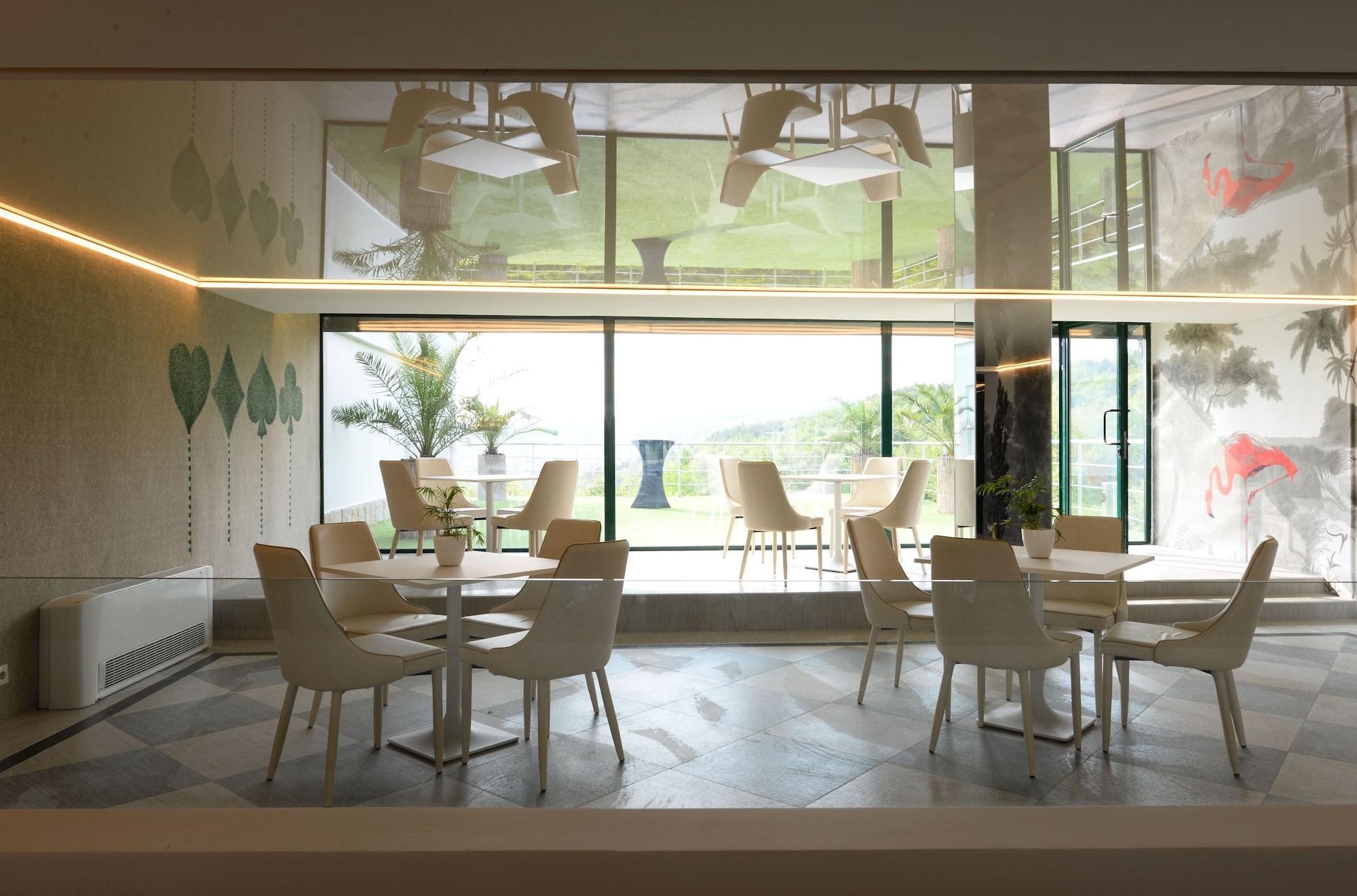 Park Hotel RAYA Garden Weliko Tarnowo Exterior foto