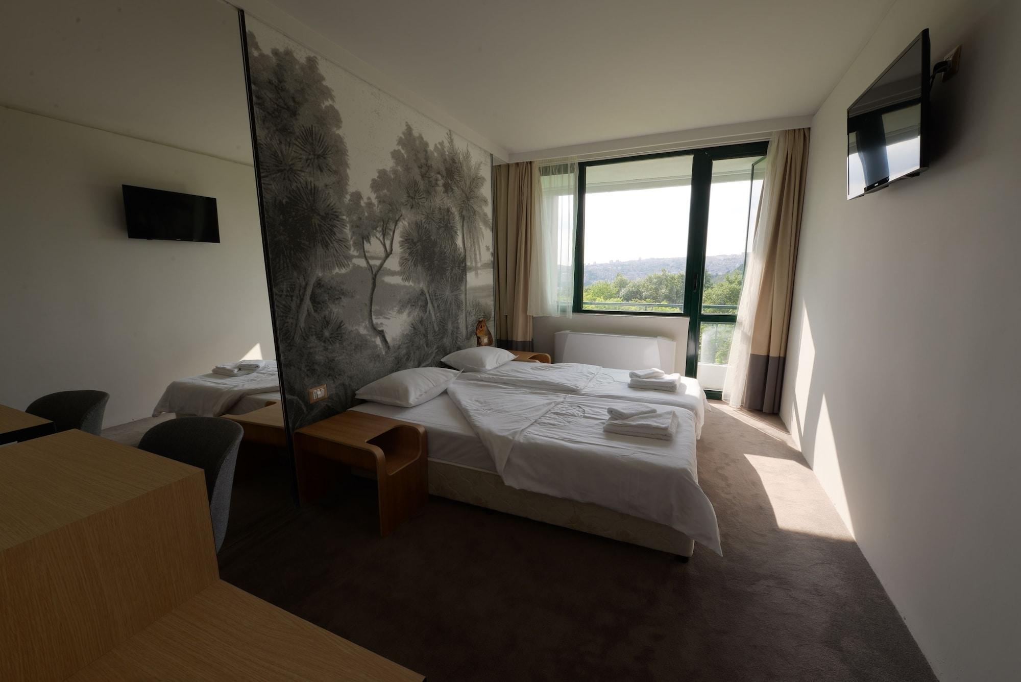 Park Hotel RAYA Garden Weliko Tarnowo Exterior foto