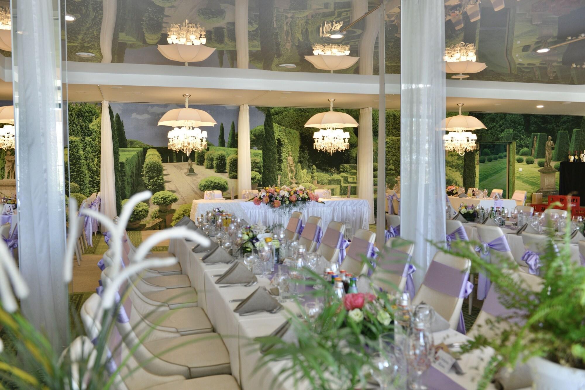 Park Hotel RAYA Garden Weliko Tarnowo Exterior foto