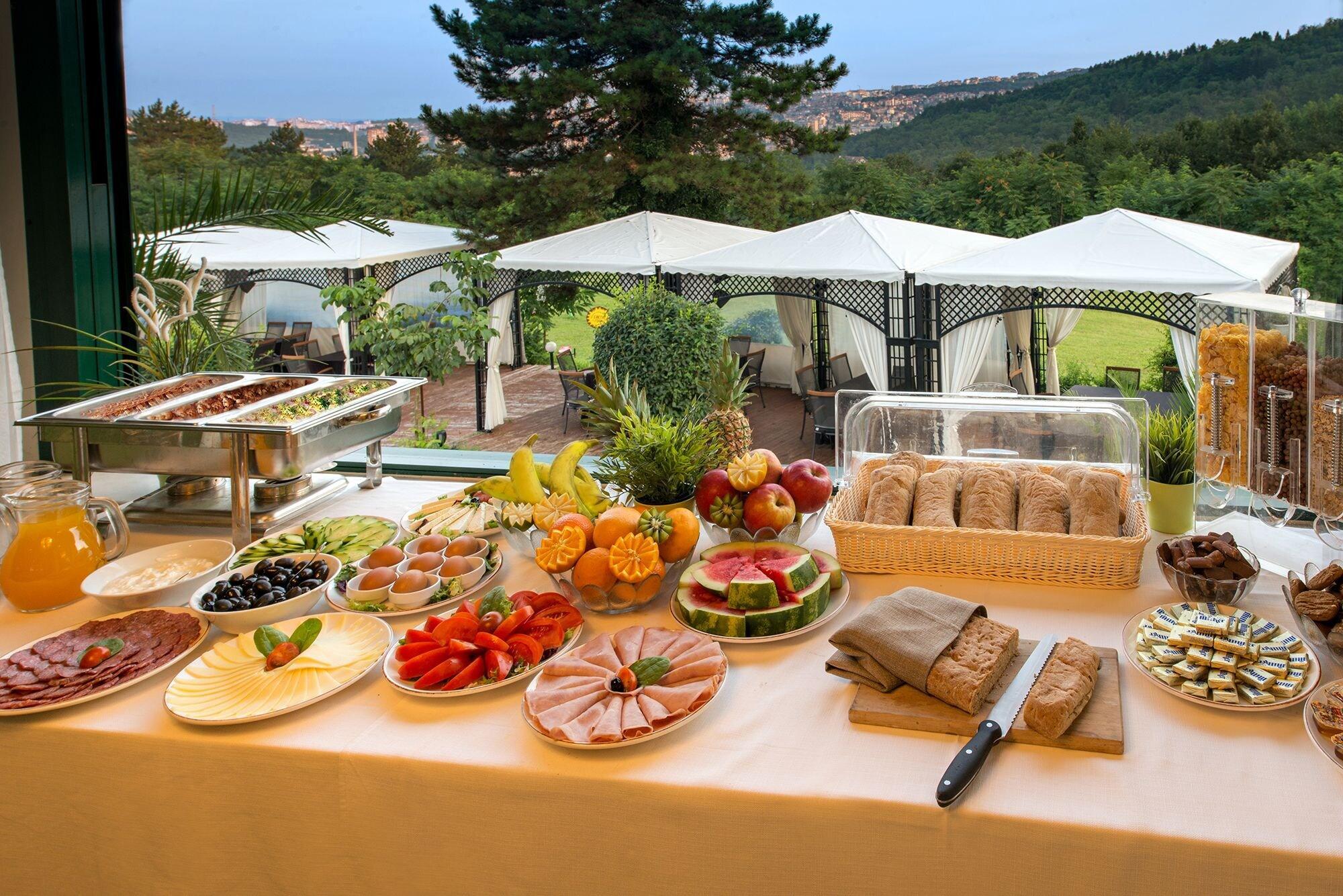Park Hotel RAYA Garden Weliko Tarnowo Exterior foto