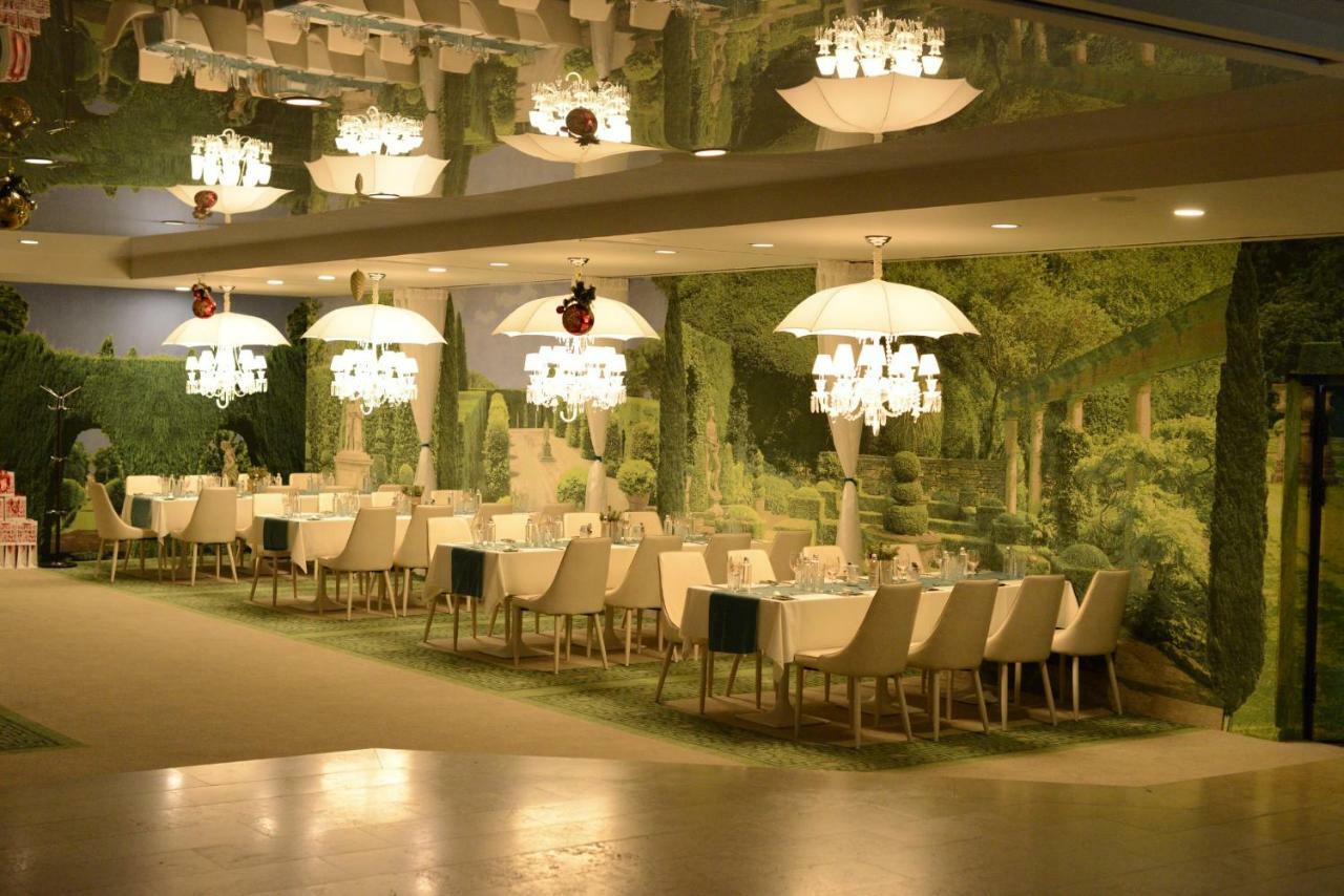 Park Hotel RAYA Garden Weliko Tarnowo Exterior foto